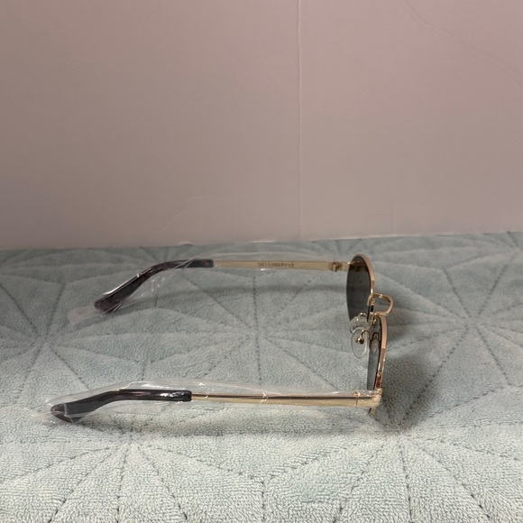 Sunglasses ๐by: FGX International NWT - Picture 4 of 7